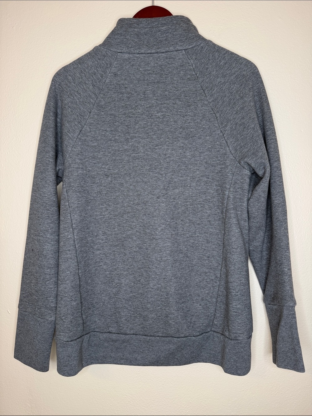 FABLETICS Sweatshirt - Picture 4 of 4